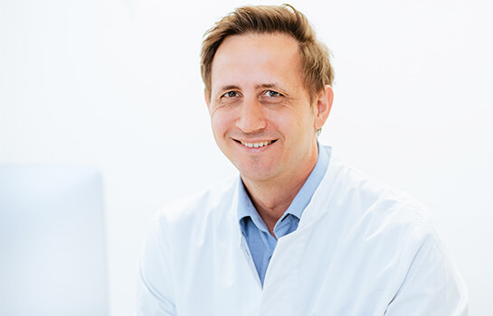 Dr. med. Marius Vogt, Facharzt für Plastische und Ästhetische Chirurgie, Faltenunterspritzung München